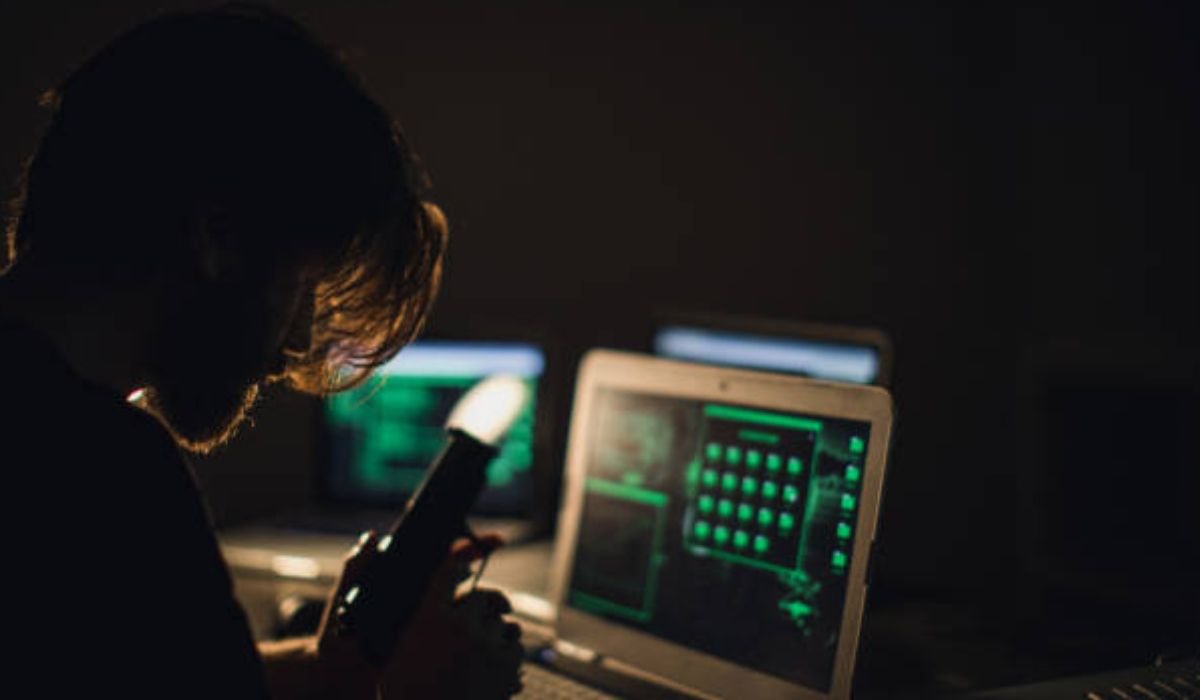 Contact Number Revolvertech